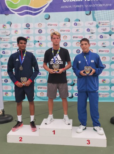 Junioři – Esah Hayat, Jaroslav Šmédek a Gabriel Lutsky