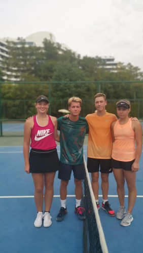 Mix debl juniorů s Vladislav Abramov a Anastasia Lasitca